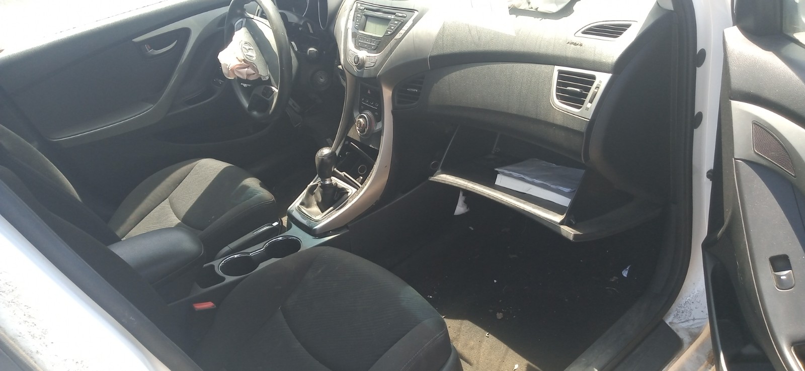  Hyundai ELANTRA 2013    EN DESARME
